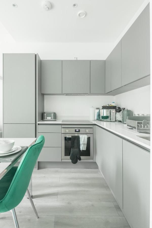 Elegant Apartment Milton Keynes Dış mekan fotoğraf